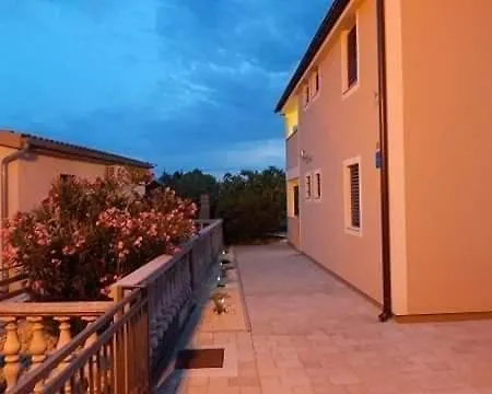 Pajo Ii Apartament Seline