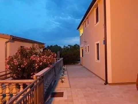 Pajo Ii Apartamento Seline